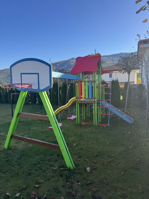 Детска люлка и парзалка