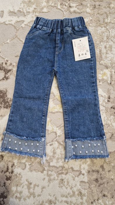 Продам детские джинсы