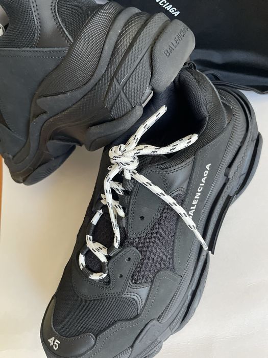 Balenciaga Tripple S Black