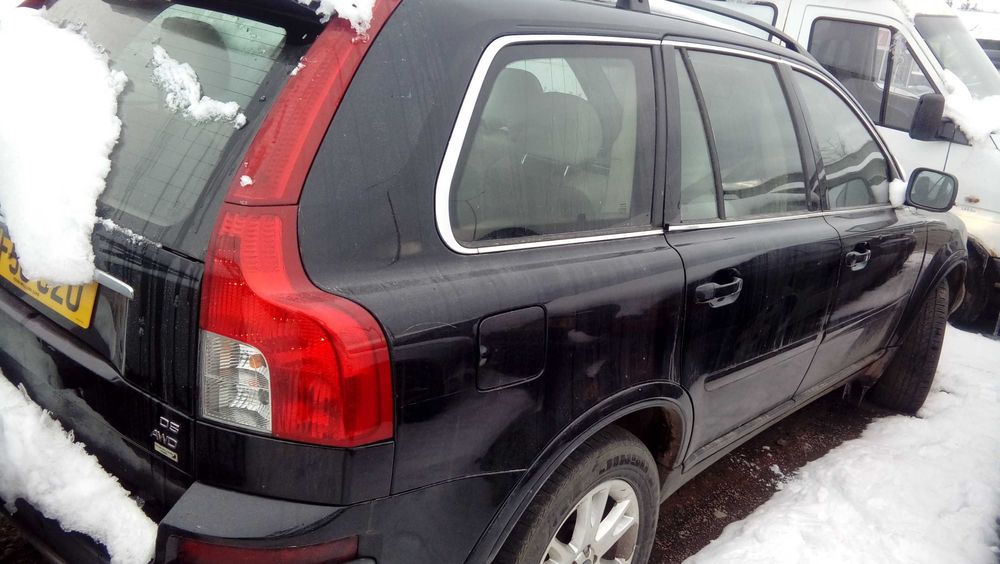 На Части Volvo XC90 2.4 D5  фейс