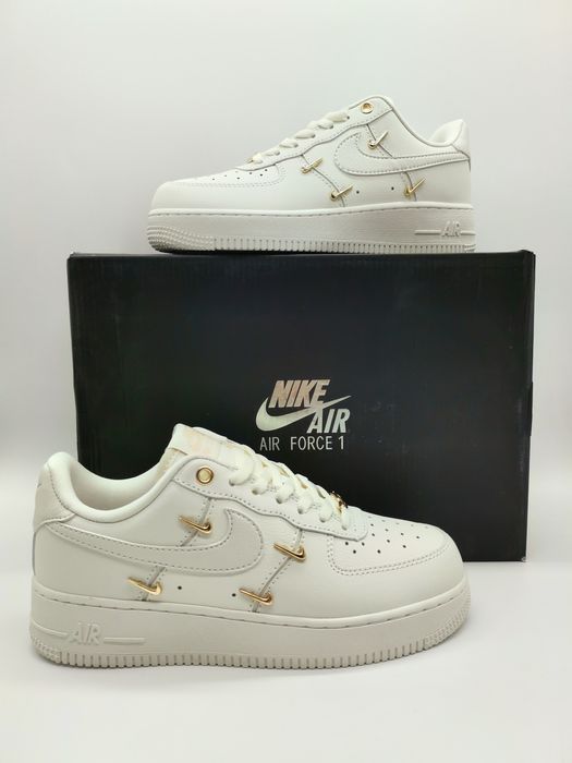 Nike Air Force 1 '07 LX