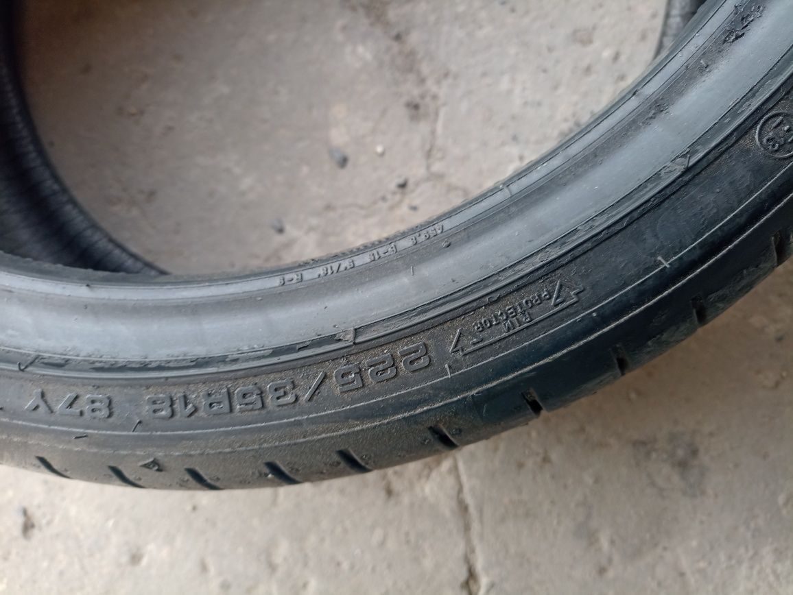 2 anvelope NOI Dunlop 225/35 R18 dot 4919