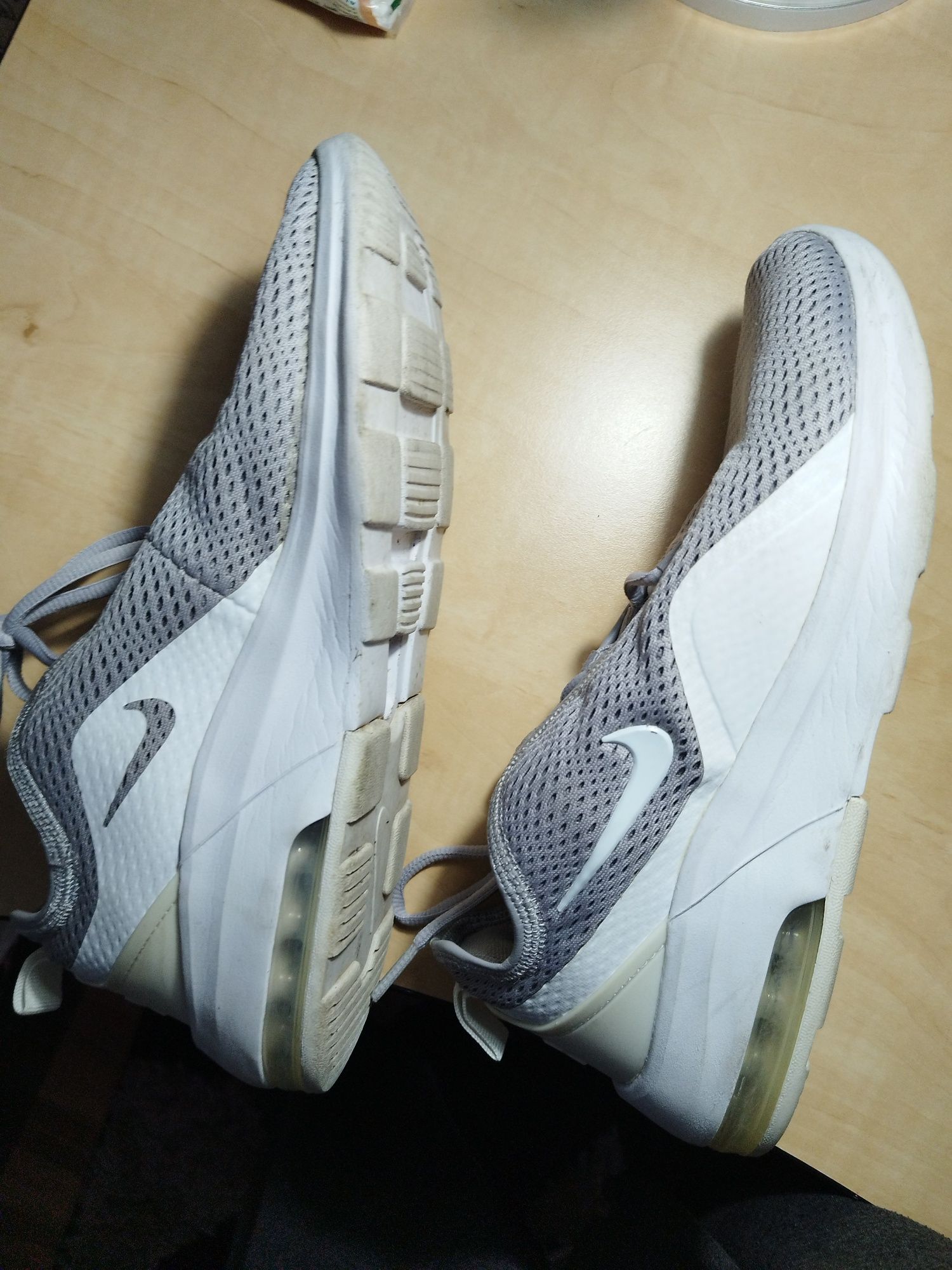 Nike air max motion 2