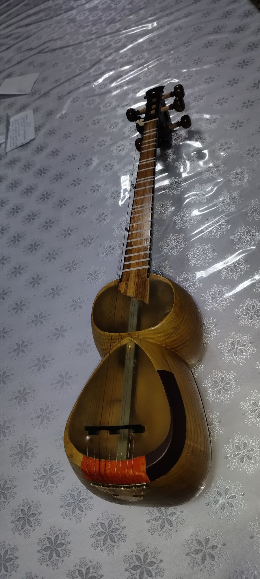 Tor sotiladi ovozi zo'r