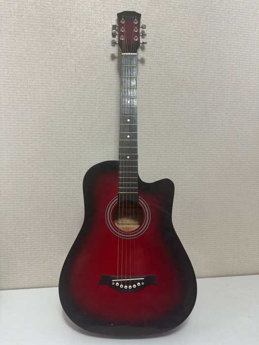 Гитара акустическая 6-ти струнная