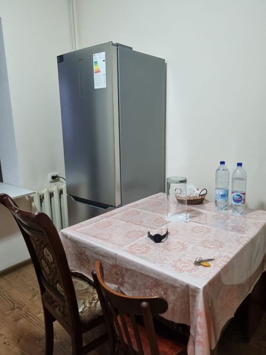 4-х комнтаная 4/1/9. М. Ойбек.