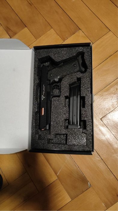 Replica Pistol Tactical