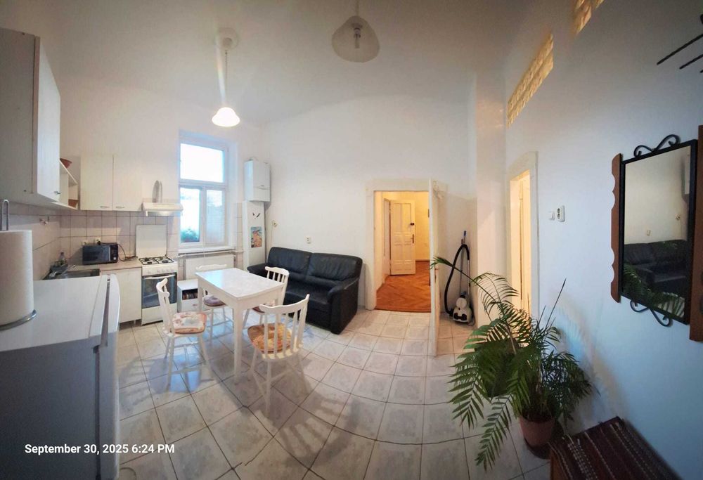 Apartament 3 camere centru (3 room apartment city center)