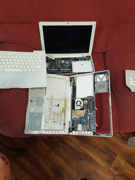 Apple Mac Pro на Части