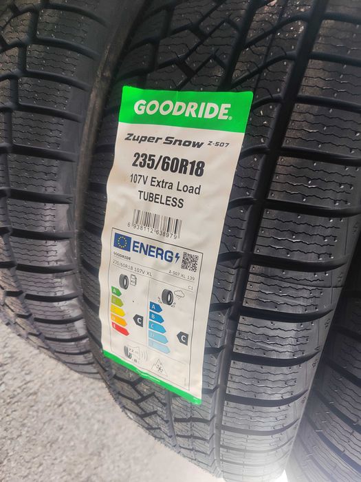 Зимни гуми 235/60/18 Goodride