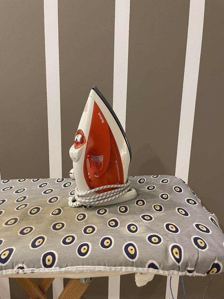 Fier de calcat Tefal