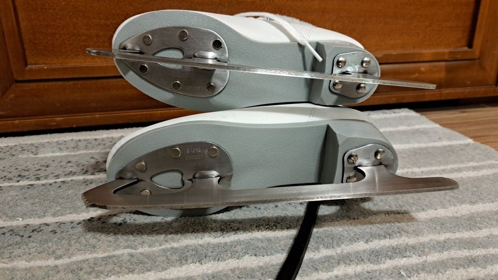 Patine Oxelo marime 35