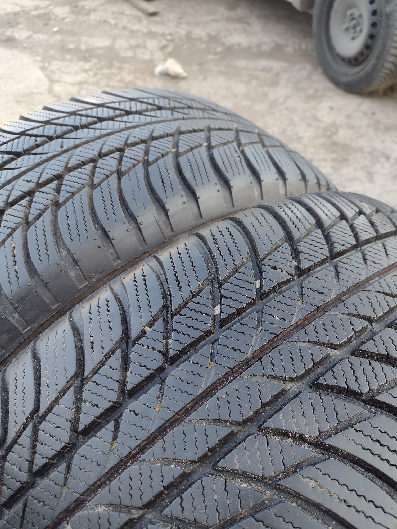 Перфектни 2бр.215/55/17 Bridgestone dot2518