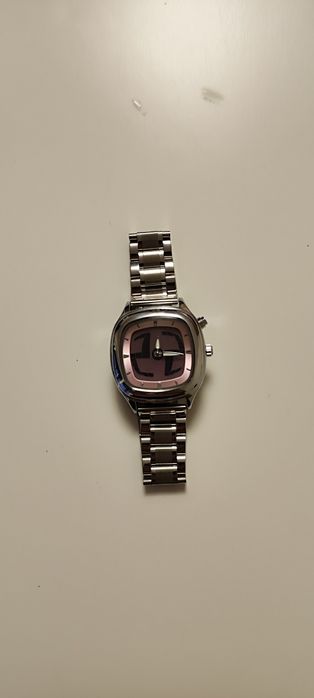 часы с бегающими секундами PINTIME