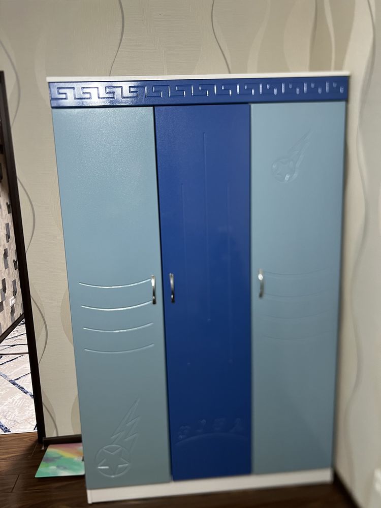 Детский комплект мебели