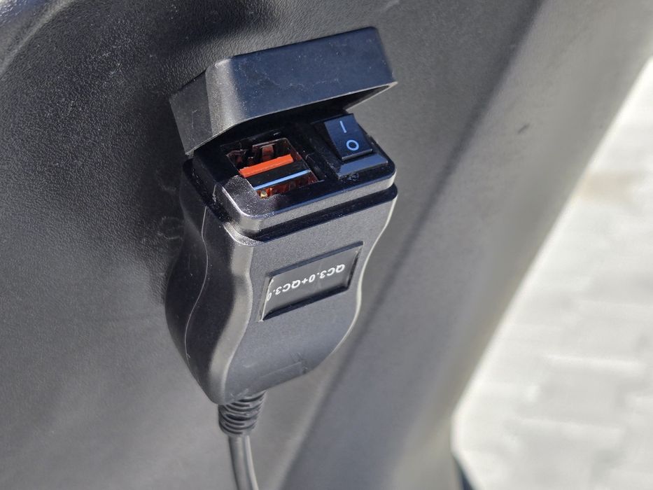 Scutere de inchiriat PEUGEOT Kisbee 50-60km/h de calitate (livrari)