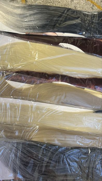 Salon coafuri - lichidare stoc extensii si cozi