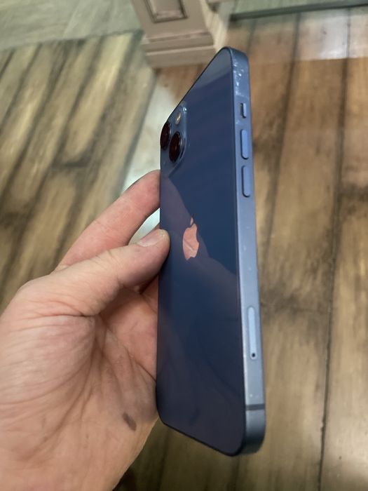 Продается айфон 13 128гб