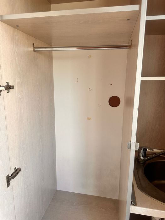 Шкаф / гардероб с вградена мивка