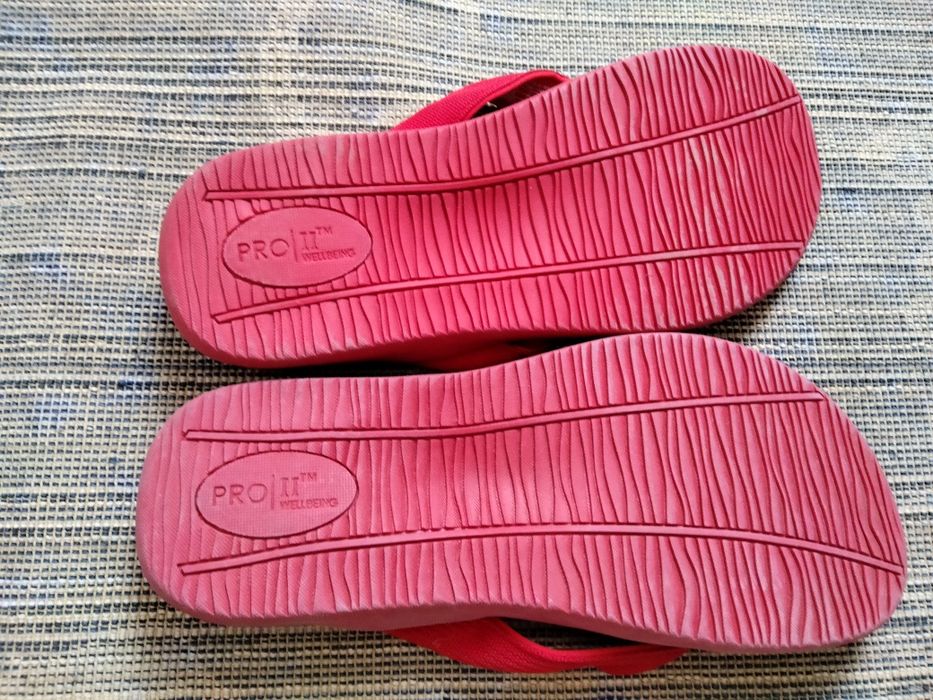 Papuci speciali mărimea 41