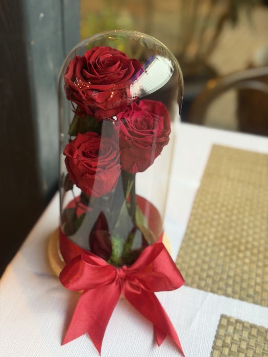 Trandafiri criogenati in cupola sticla diverse culori