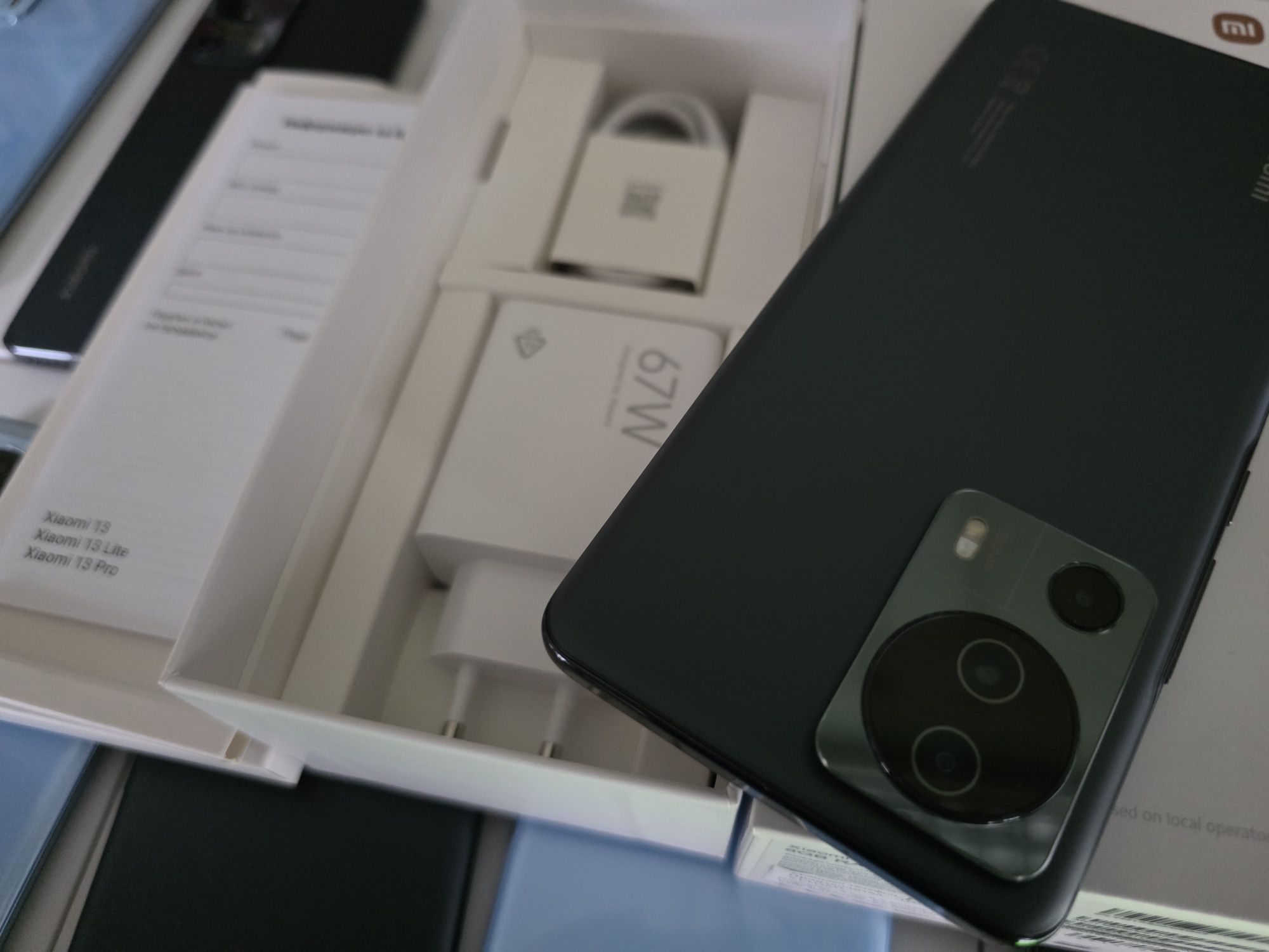 Xiaomi 13 Lite 8/256 нови,3 месеца гаранция,последни бройки