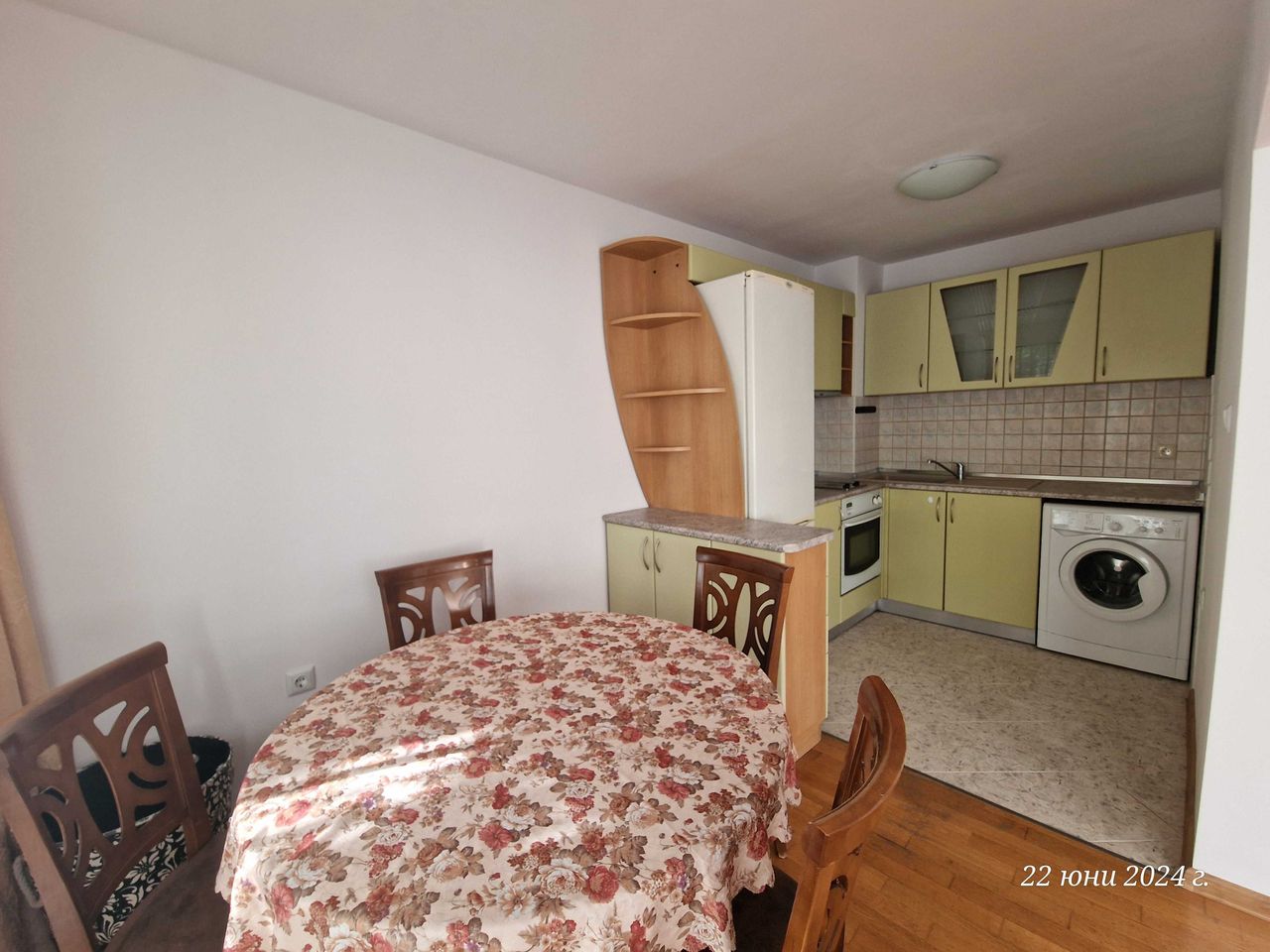 Продава се Тристаен апартамент в Варна, Спортна зала - 118 кв.м за 2204 €/кв.м - Снимка #3