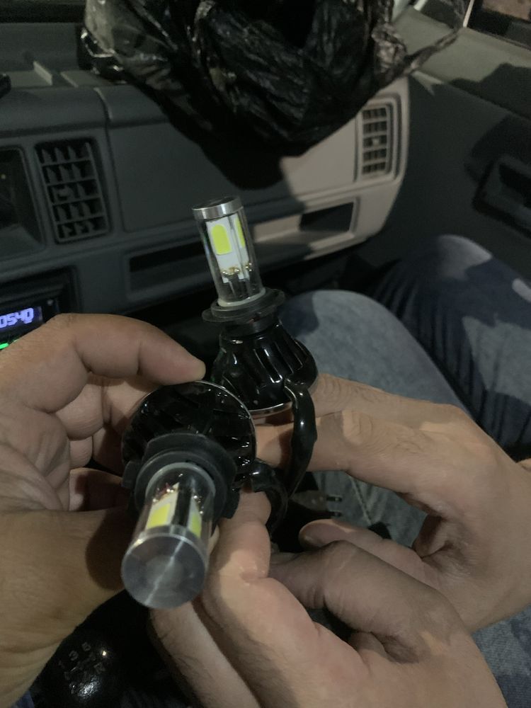 Lampa H 7 bu ikainom 6000 taliyam bor holati ideal