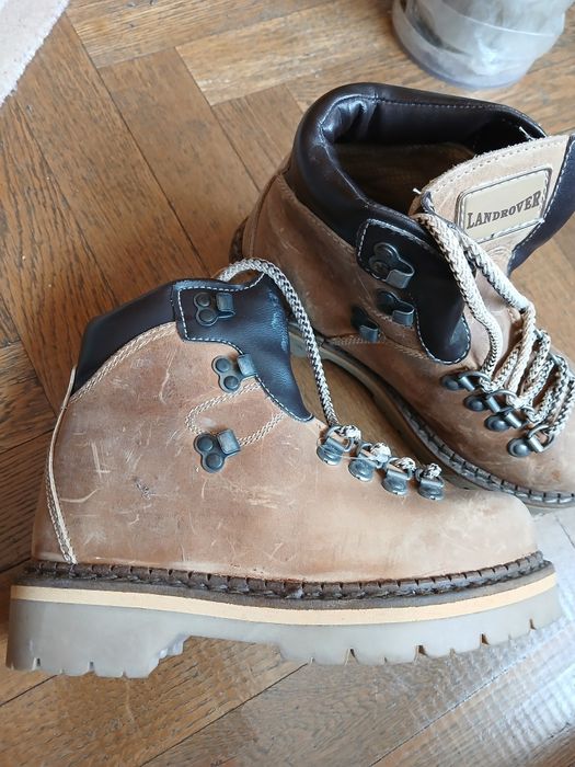 Ghete noi si cizme din piele naturala.