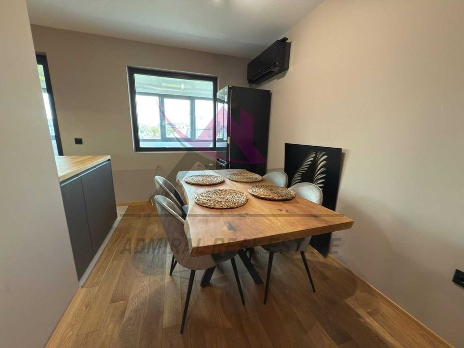 Дава се под наем Четиристаен апартамент в Варна, Червен площад - 120 кв.м за 1100 € - Снимка #1