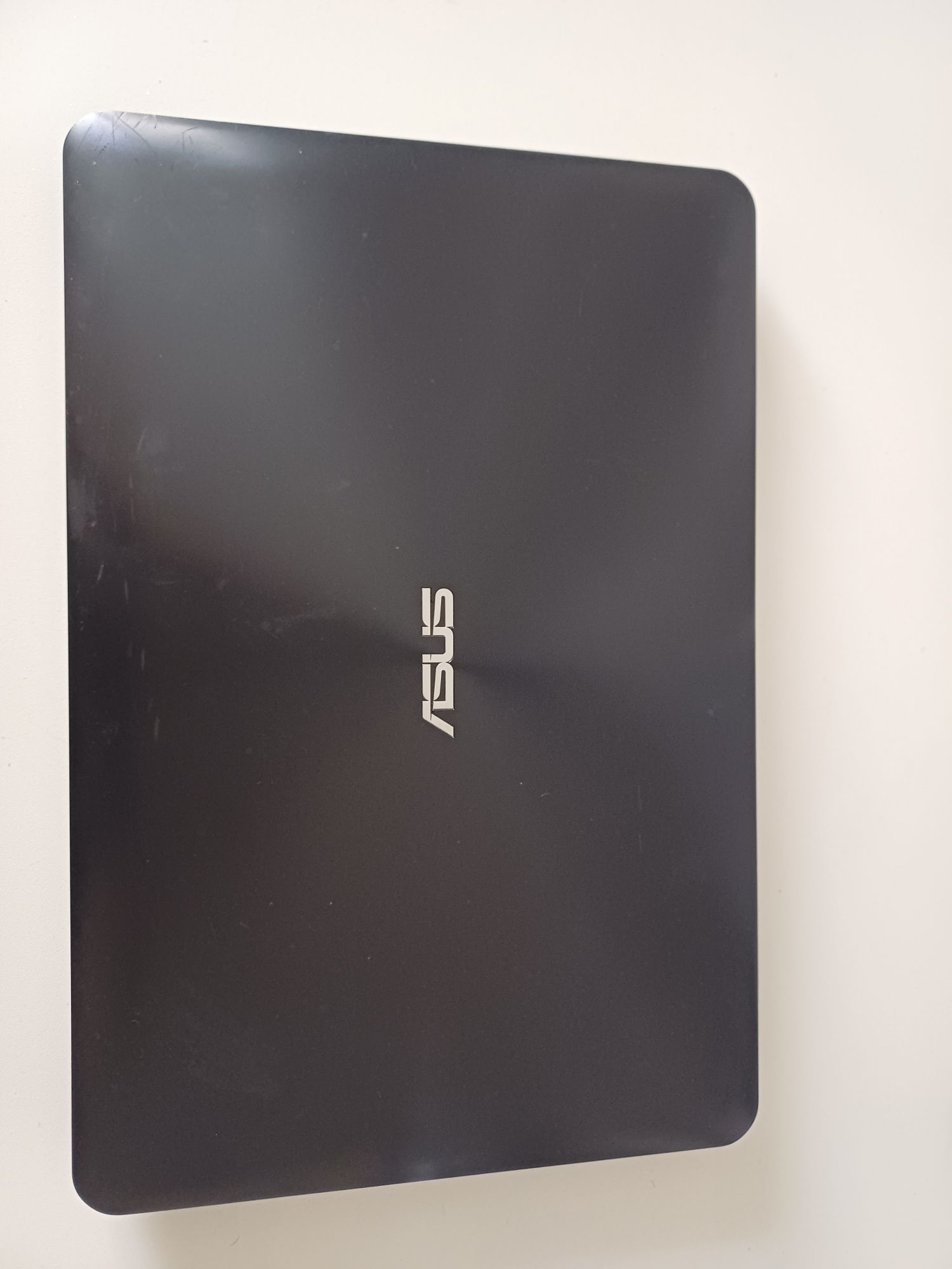 Dezmembrez Laptop Asus X555L Perfect Funcțional