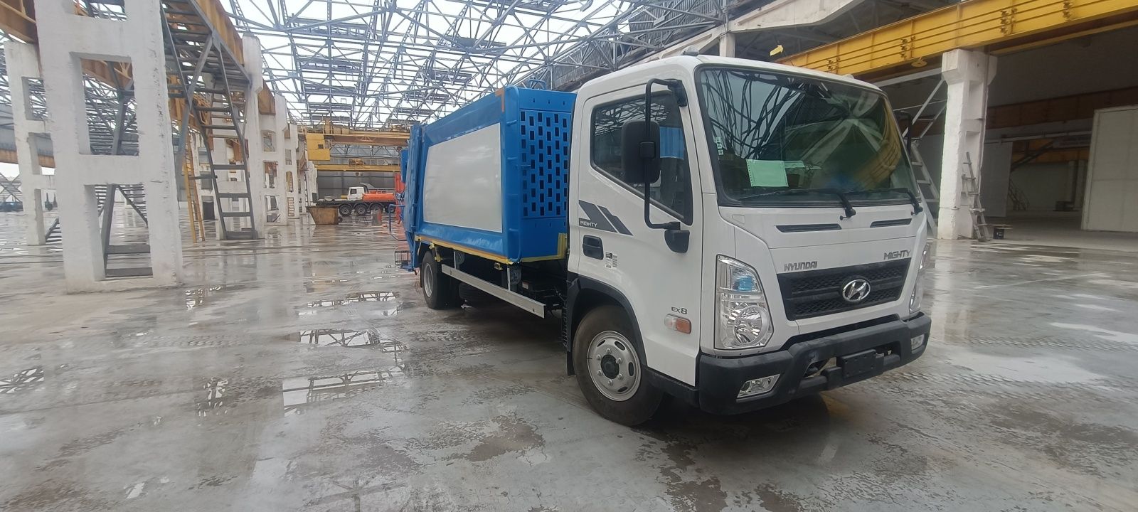 Мусоравоз хундай, Musaravoz hyundai бошлангич 260 мил