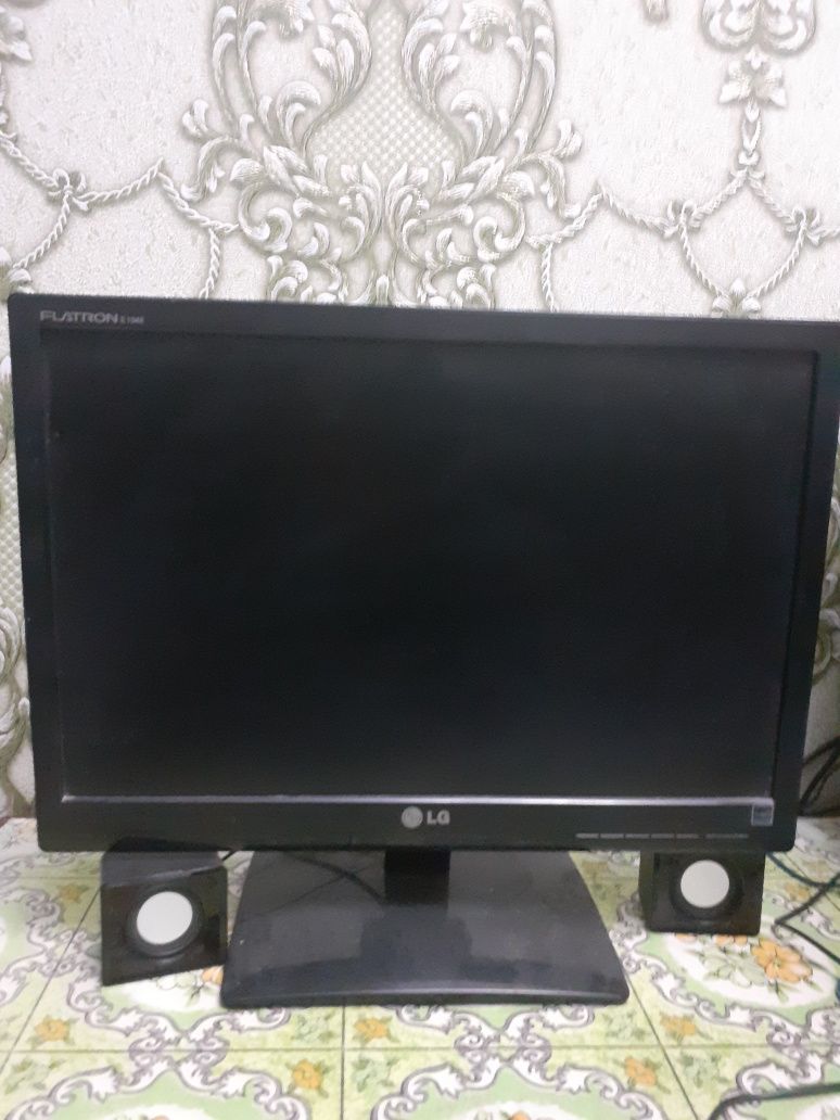 Монитор Lg flatron E1948, видеокарта GT220 1GB