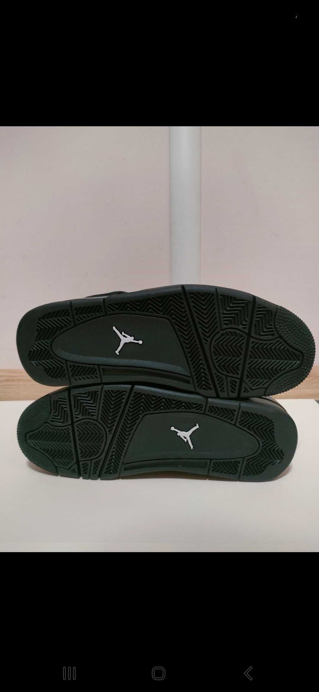 Jordan 4 Black Cat