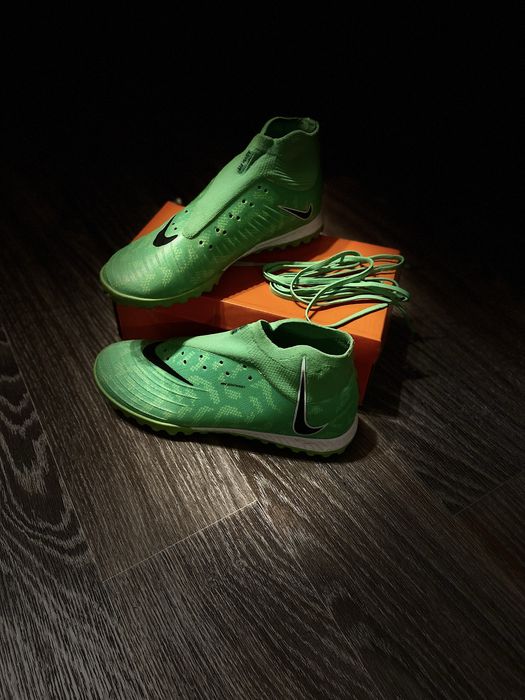 футбольные бутсы Nike Mercurial green