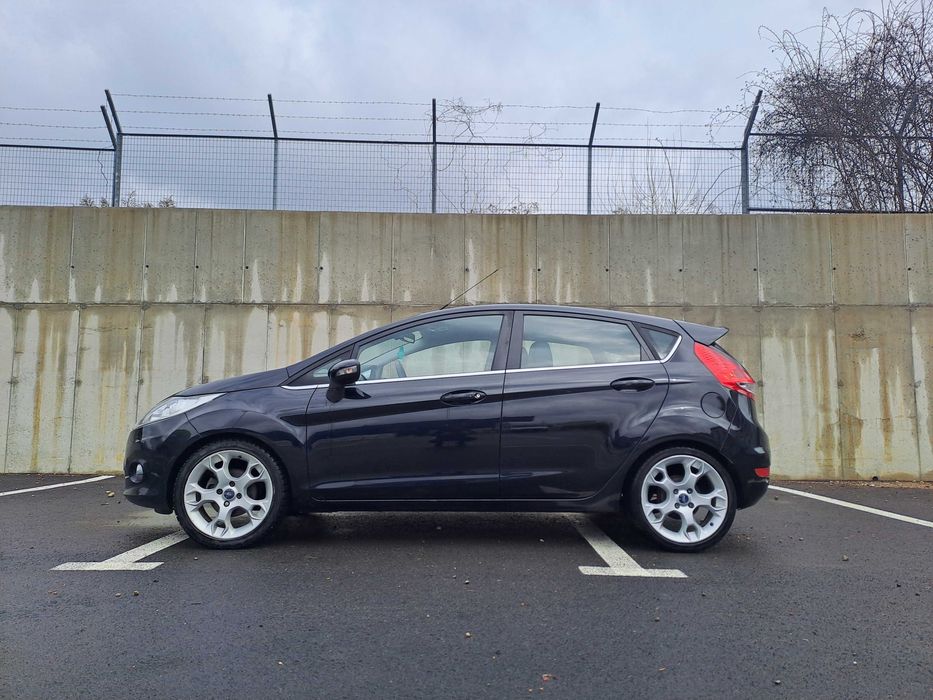 Ford Fiesta Ghia 1.6 TDCI an 2012