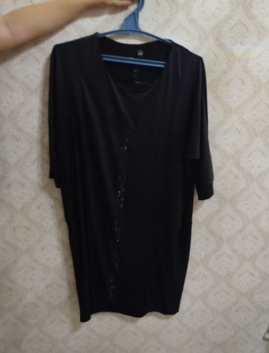 Платья черные вечерние