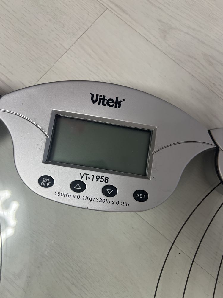 Весы электронные Vitek