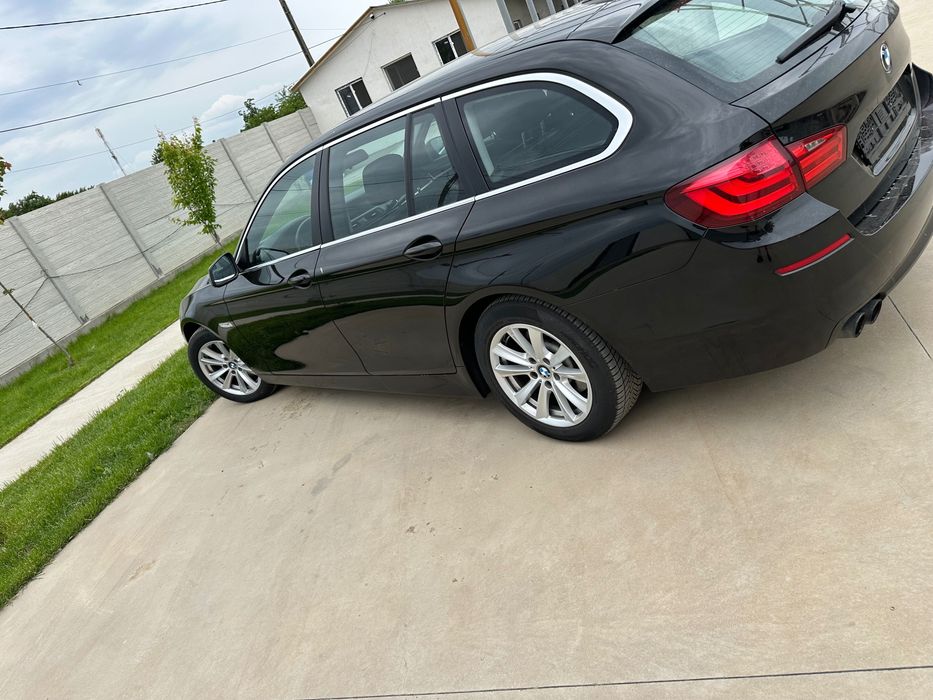 Autoturism BMW  2011