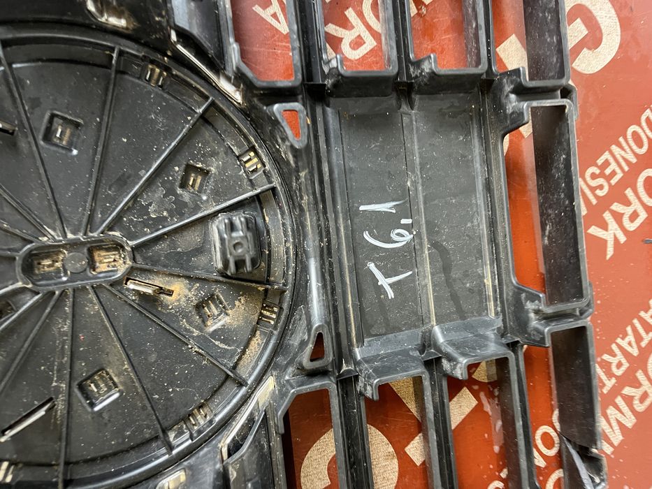 3 броя решетка VW T6.1 2020г