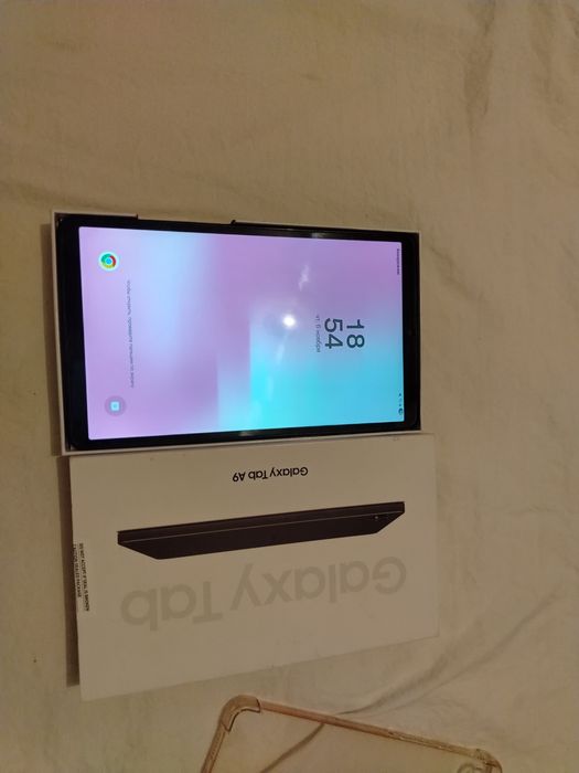 Самсунг Тап А9 телефон планшет