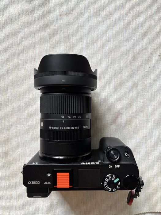 Обективи Sony E: Sony 20mm f2.8, Sony 50mm f1.8 OSS
