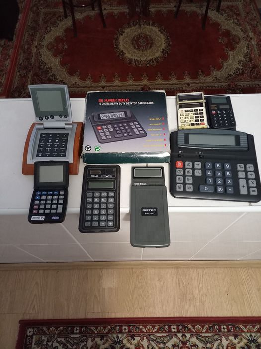 Calculatoare birou,masă,buzunar,colecție filme dvd,bluray,originale