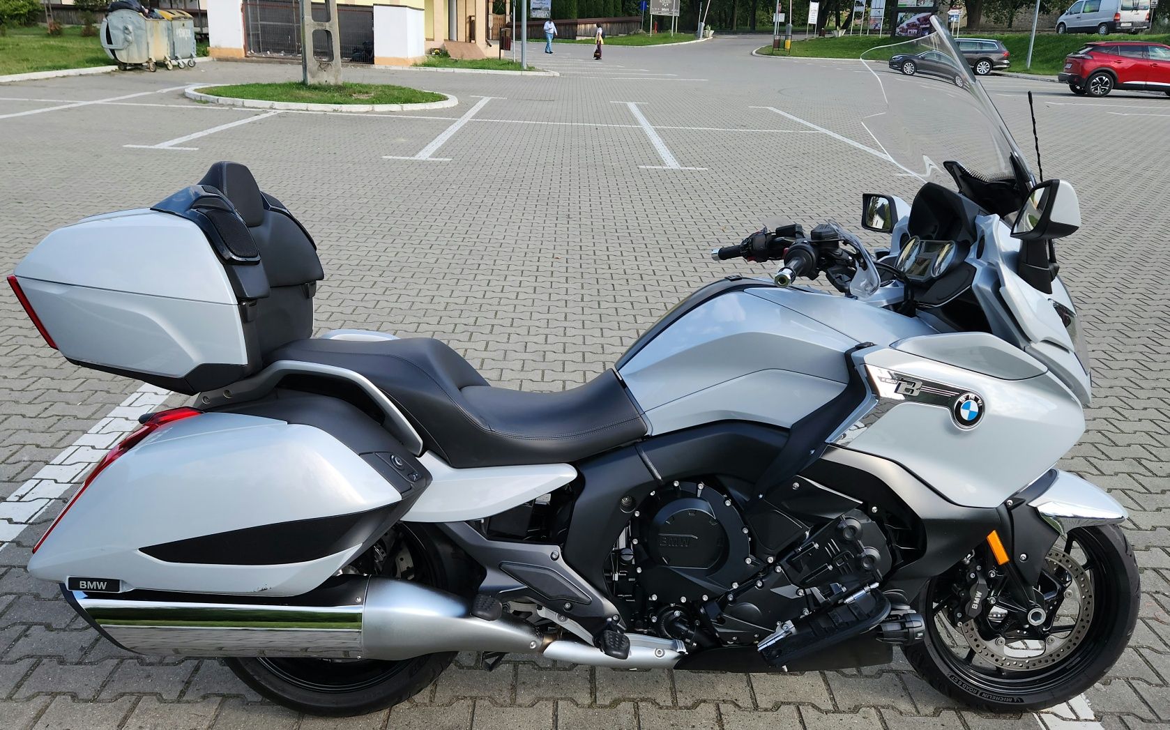 BMW K1600 Grand America