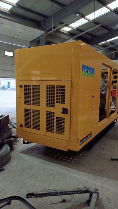 ГЕНЕРАТОР AKSA 400кв идеал состояние почти новый