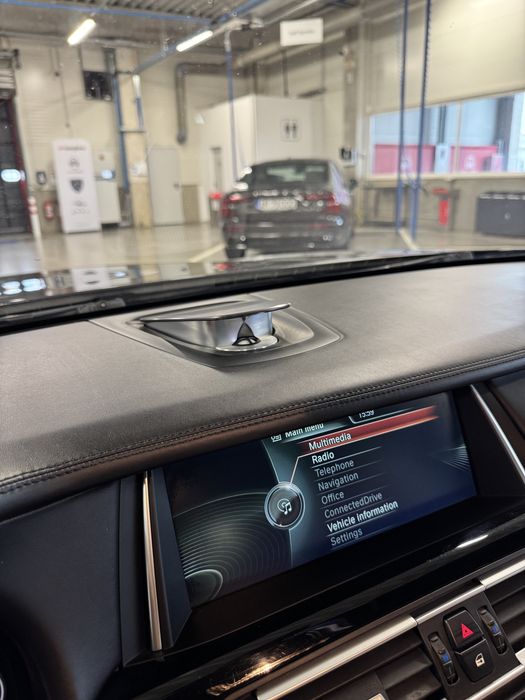 BMW 750 XD M Diesel 381 CP