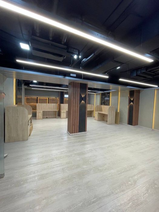 Продаётся Коммерческое Помещение 1100кв.м ор.Ракат Махалля Яккасарай