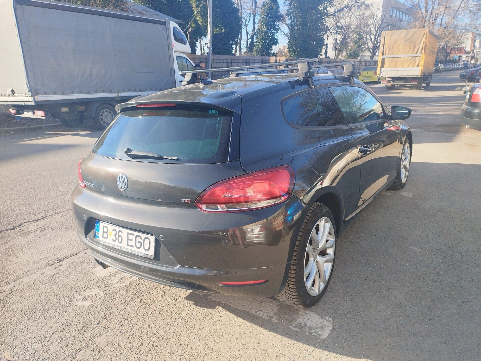 Vând Scirocco 1.4 Tsi