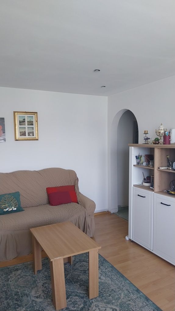 Vand apartament cu 2 camere  zona Nord Rm.Valcea