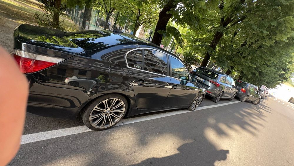 BMW   520d  163cp